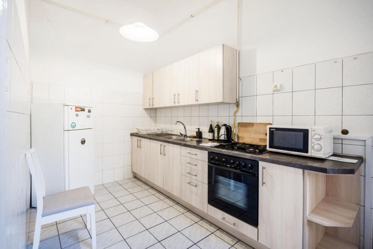 Downtown Circus Apartment Budapest Bagian luar foto